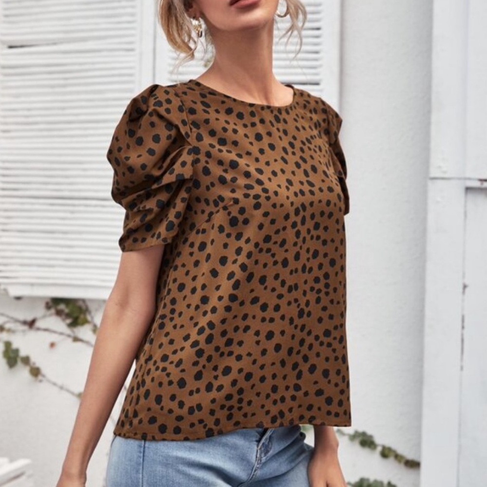 Tan camel black leopard print puff sleeve blouse - Picture 2 of 4
